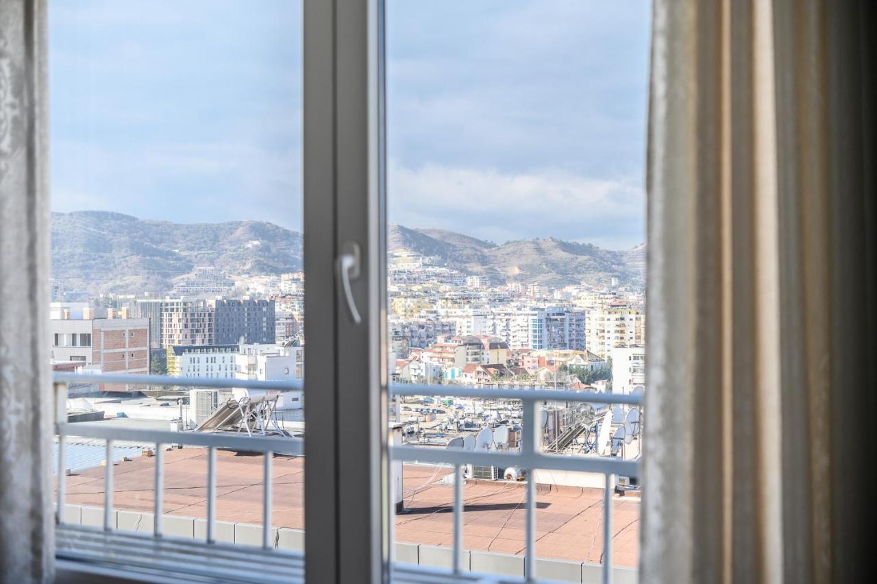 Miku Apartments-Luxury City View At Wilson Square Tirana Kültér fotó