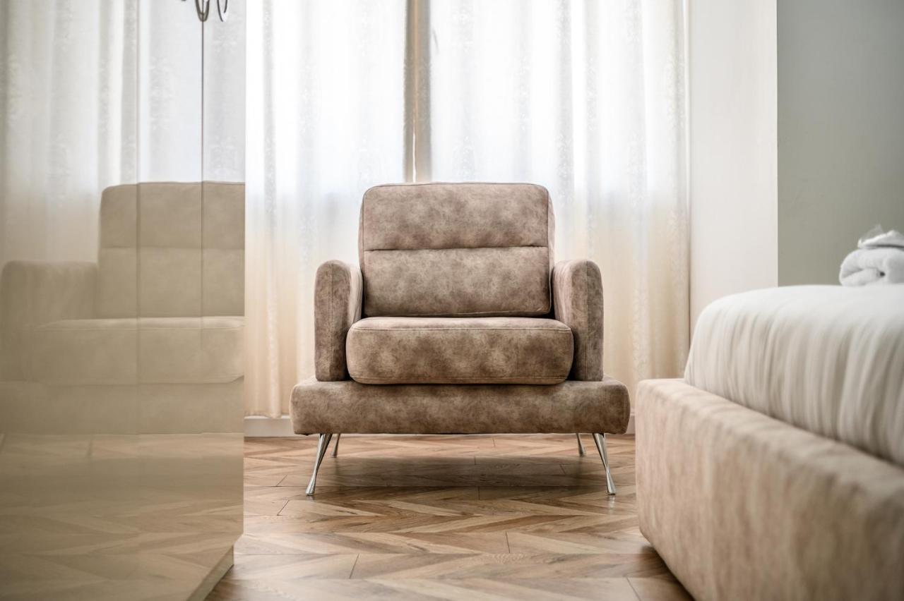 Miku Apartments-Luxury City View At Wilson Square Tirana Kültér fotó